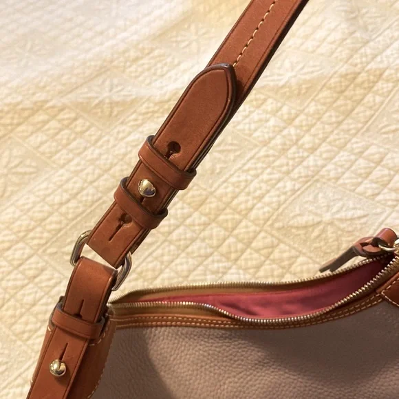 Dooney and Burke pebble leather bag - Picture 5 of 6